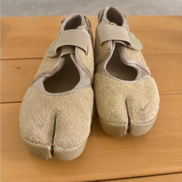 Nike Air Rift Premium Womens Sz 9 tabi - Picture 8 of 9